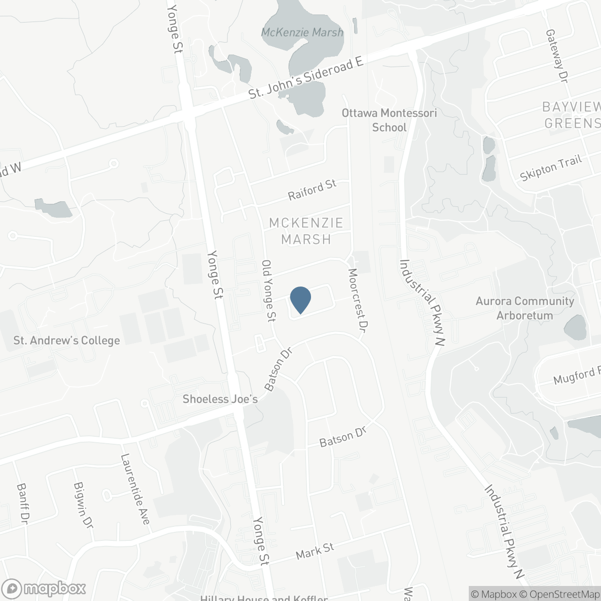 15 CLOSS SQUARE, Aurora, Ontario L4G 5H9